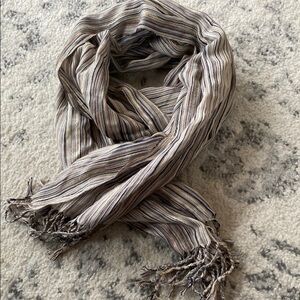 💚 Striped Fringe Scarf